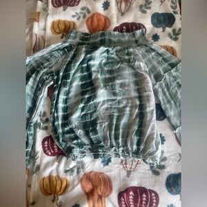 Green and white off the shoulder top. Size: small with peplum like sleeves
